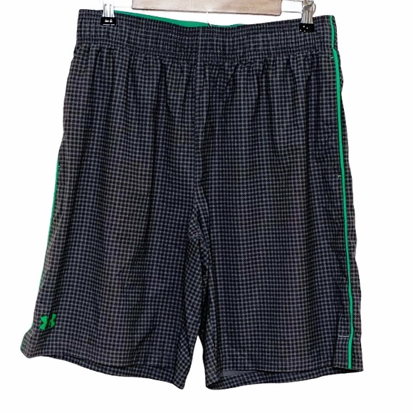 Under Armour Other - MENS Under Armour Gray Checkered Shorts Large